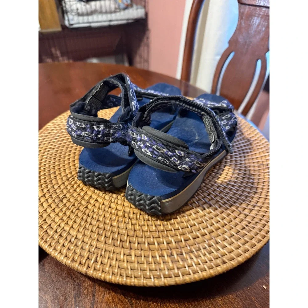 Teva Original Universal Sandals Navy Purple Patterned Strappy Womens 8 6427